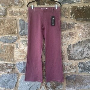 NWT Betabrand straight leg slightly flare leg office work pant in burgundy Sz MP